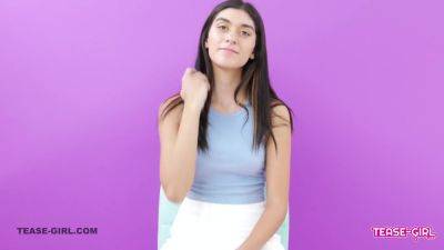 Sexy Brunette Has Intense Orgasm At Interview - upornia.com