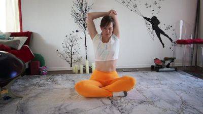 Goddess Aurora Willows Shows How To Repair A Rotator Cuff - hclips.com