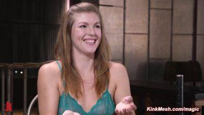 Blindfolded Female Slave Gets Anal Plugged - upornia.com