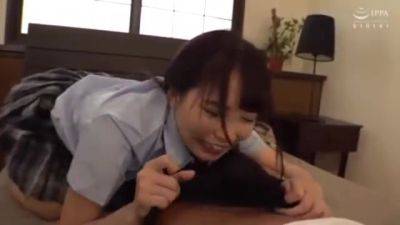 06187,A woman who is fucked and writhes in agony - txxx.com