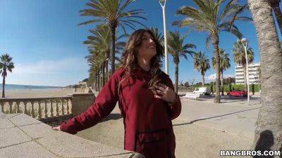 Julia Roca - Julia Roca gets pounded hard on the beach by a big cock! - sexu.com