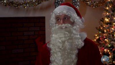 Richelle Ryan - Sheridan Love - Sheridan Love And Richelle Ryan In Milf On A Shelf - upornia.com