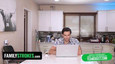 Stepdad begs his stepdaughter and her BFF to lose their virginity in a safe place on Valentine's Day - sexu.com