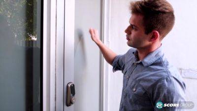 Jenni Noble: The Dating Mating Game - hotmovs.com