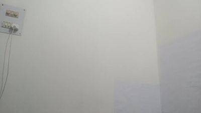 Strips Naked And Masturbates In Bed - desi-porntube.com