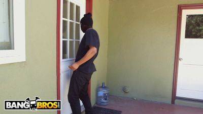 Petite Elsa Jean gets her tight pussy drilled by Black Ricky Johnson's massive BBC - sexu.com