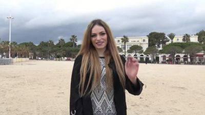 Clara, 18 years old, student in aesthetics in Toulon! - hotmovs.com