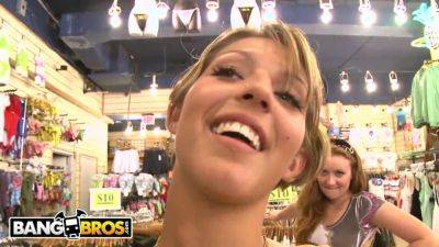 Kelsey Michaels & Alina Aldamen in Classic Ass Parade Clip with Bangbros & culo grande - sexu.com