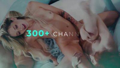 Victoria Voxxx - GIRLSWAY - Aroused Lauren Phillips & Victoria Voxxx Let Their Desire For Each Other Take Over - hotmovs.com