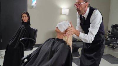 Jane Wilde - Horny Jane Wilde Treats Herself To Haircut And A Spa Day - upornia.com