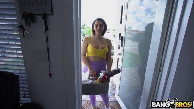 Valentina Jewels - PAWG Housekeeper Valentina Jewels gets a hardcore standing dildo challenge with a big, juicy butt and some naughty toys - sexu.com