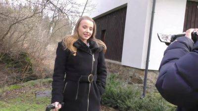 Olivia, 23, warms the atmosphere! - hotmovs.com