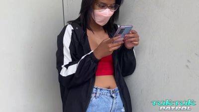 Thai Glasses Fuck - hclips.com - Thailand