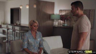 Petite blonde stepmom flirting then riding stepsons big cock - hotmovs.com