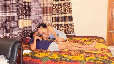 Horny -college-couple -having Hot-sex - hclips.com