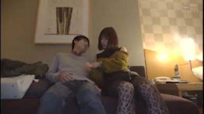 01988,A woman's pleasure is in full swing! - txxx.com