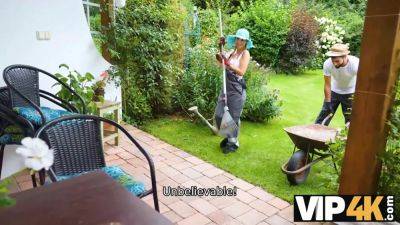 VIP4K. Lawn Mower Women - hotmovs.com - Czech Republic