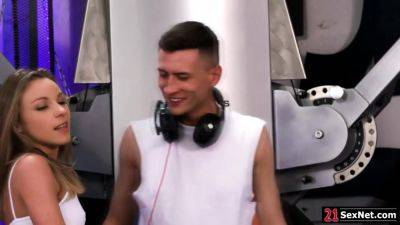 Hot bffs seducing then having threesome with gym instructor - txxx.com