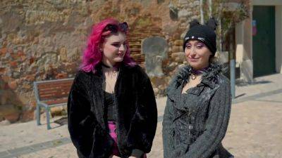 Irogenia is surprised by Trixy... - hotmovs.com