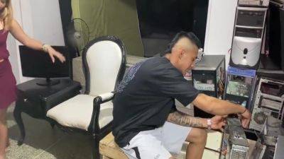 Young Girl Fucks With Her Familys Old Technician - hclips.com