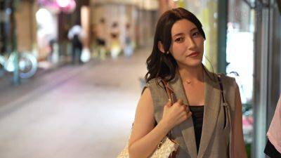 あざとい仕草でセフを誘う甘え上手な大人女子：かな(28)【女がハマる甘い沼】 - txxx.com - Japan
