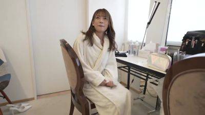 0004342_Japanese_Censored_MGS_19min - txxx.com - Japan