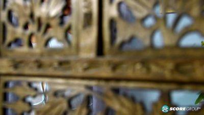 Alyssa's Sexywear Show - hotmovs.com