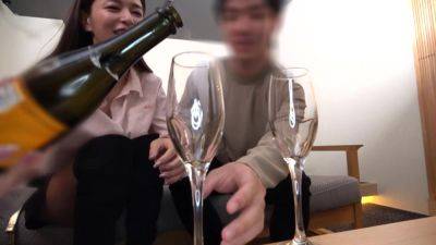 【年上の爆乳お姉さん】笑顔がキュートでエロさとのギャップに萌える！！キレかわ系美女とドキドキ甘々ハメ撮りセックス！！優しくねっとり濃厚フェラチオ&母性爆発パイズリご奉仕！ - txxx.com - Japan