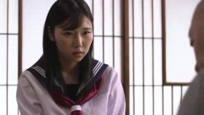 06662,A bitch is fully exposed during sex! - txxx.com