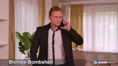 Blondie Bombshell: Sex Bomb Hits Scoreland - hotmovs.com