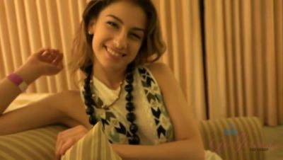 Kristen Scott - Kristen Scott's Post-Luau Hand Job - xxxfiles.com