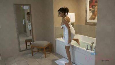 Cassidy Banks - Cassidy Banks' Enormous Breasts On Display - veryfreeporn.com