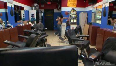 July Jones Arrived to Suck Big Cock - veryfreeporn.com