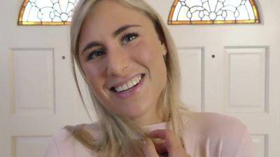 Lindsay Budding Slut Had Her First Orgasm And Hasnt Stopped Fucking Since And Its All Behind Her Rents Backs - upornia.com