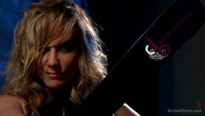 Daisy Ducati - Experience my torrential flood, subservient! Starring Daisy Ducati and D. Arclyte - porntry.com