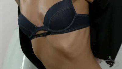 Hairy Lola's Solo Pleasure - veryfreeporn.com