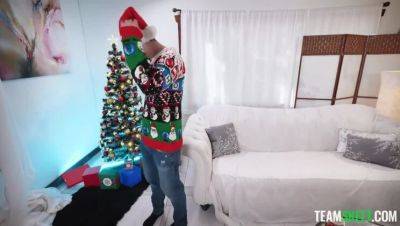 Krampus' Naughty Blonde: Cumshot Delight / 12.25.2021 - porntry.com