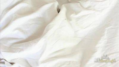 Anneke's Solo Pleasure - porntry.com