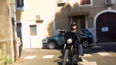 Samantha, 35, and the biker... - hotmovs.com