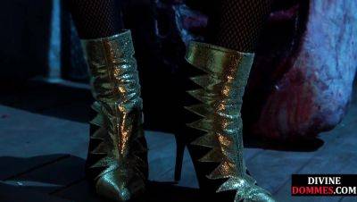 Footfetish latex domina torments her tapebondage sub - hotmovs.com