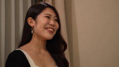 ラグジュTV 1765 秀外恵中のFカップ美女が登場！普段は仕事に打ち込むバリキャリ美女が甘美な声を響かせ潮吹き！恍惚とした表情で一心不乱に肉棒を離さない！ - txxx.com - Japan