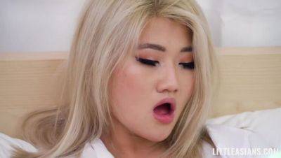 Sofia's X-Rated Daydream / 06.04.2022 - porntry.com