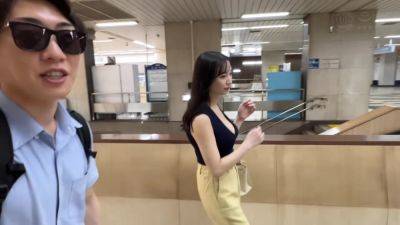 【すきあらば谷間主張してくるG乳ヨガインストラクター！】レッスン中も際どすぎるヨガウェアで視線を釘付け！両手で乳首を弄りながらチンポをしゃぶり尽くす！ - txxx.com - Japan