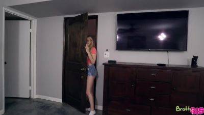 Lily Larimar - Lily Larimar: Earn My Respect With Cum - porntry.com