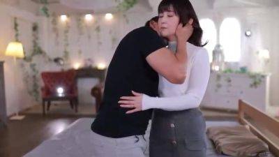 07140,A woman in serious agony - txxx.com