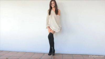 Jayden's Intro to Adult: Fingering Solo - veryfreeporn.com