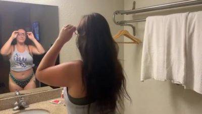 I Strip Seducing The 55m Photographer & Took A Bath With Him - hclips.com