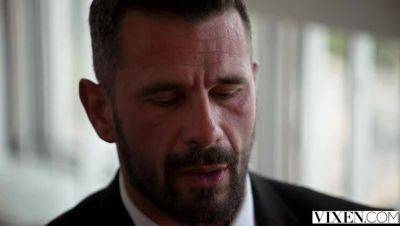 Exotic XXX Film: Blonde's One-of-a-Kind Facial - xxxfiles.com