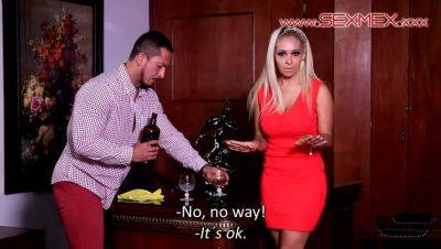 Brandy's Pole-Grabbing Debut: Celezte - veryfreeporn.com