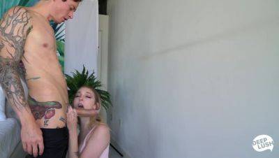 She Craves It Deep - porntry.com